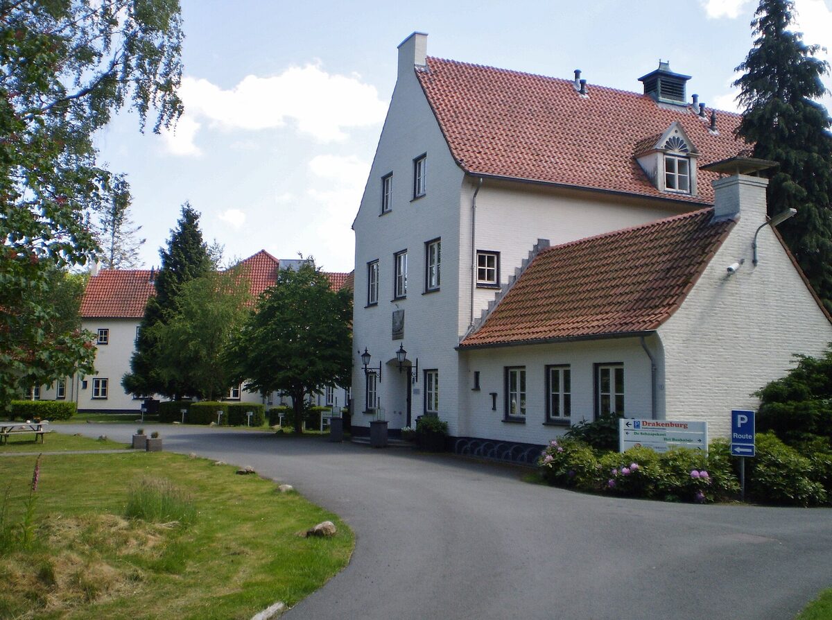 Vijverzaal Landgoed Drakenburg in Baarn, afscheidslocatie voor een afscheid of uitvaart