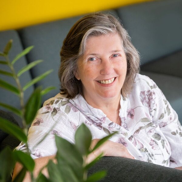 Portret van Ellen Frigge, rouwbegeleider