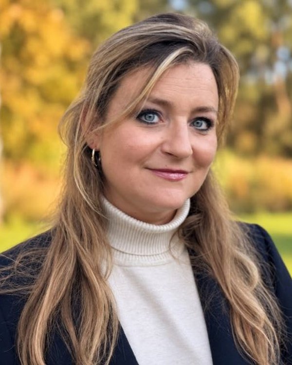 Susanne Verbeeck, assistentie en chauffeur Minirouwauto bij TotSlot