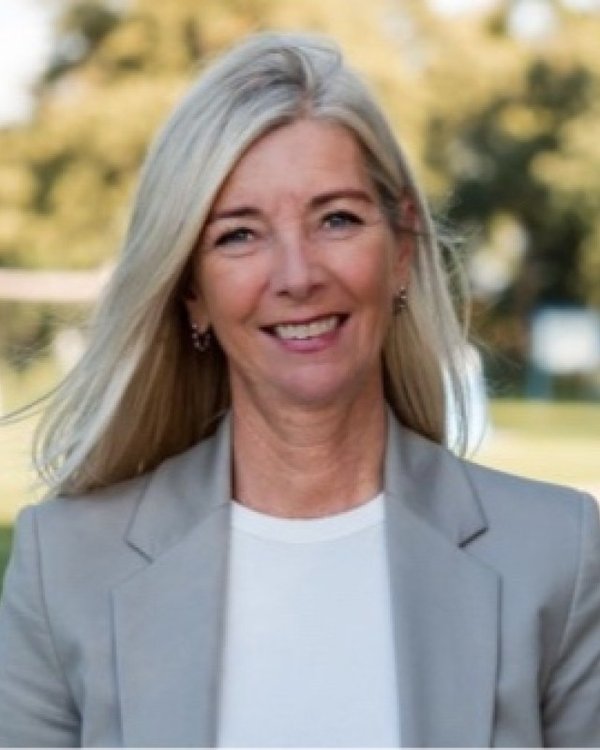 Miranda van Afuitex, thanatopracteur