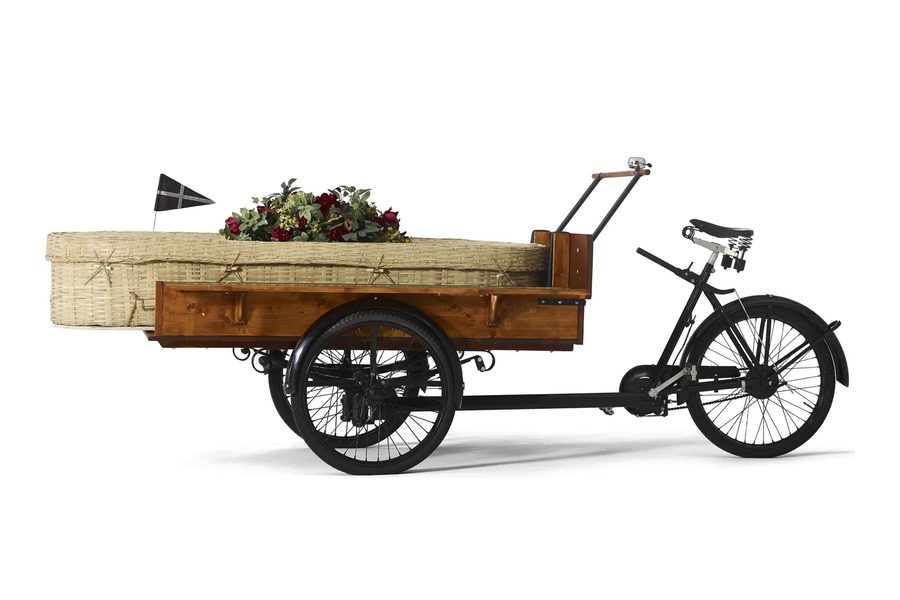 Rouwbakfiets, zelf rijden, fietsen of lopen, rouwvervoer bij een uitvaart