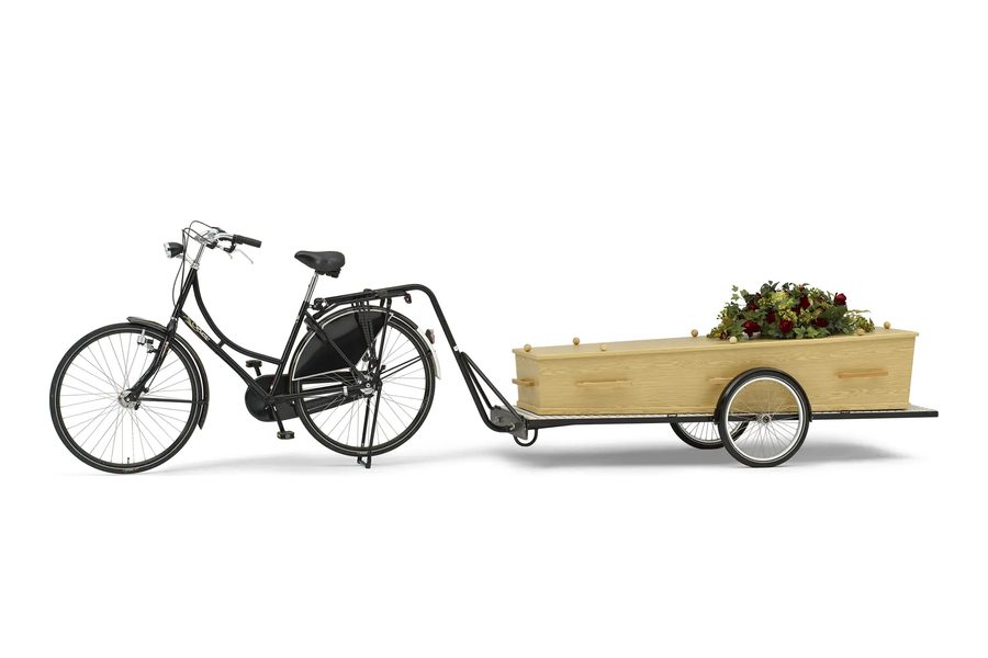 Rouwfiets, zelf rijden, fietsen of lopen, rouwvervoer bij een uitvaart