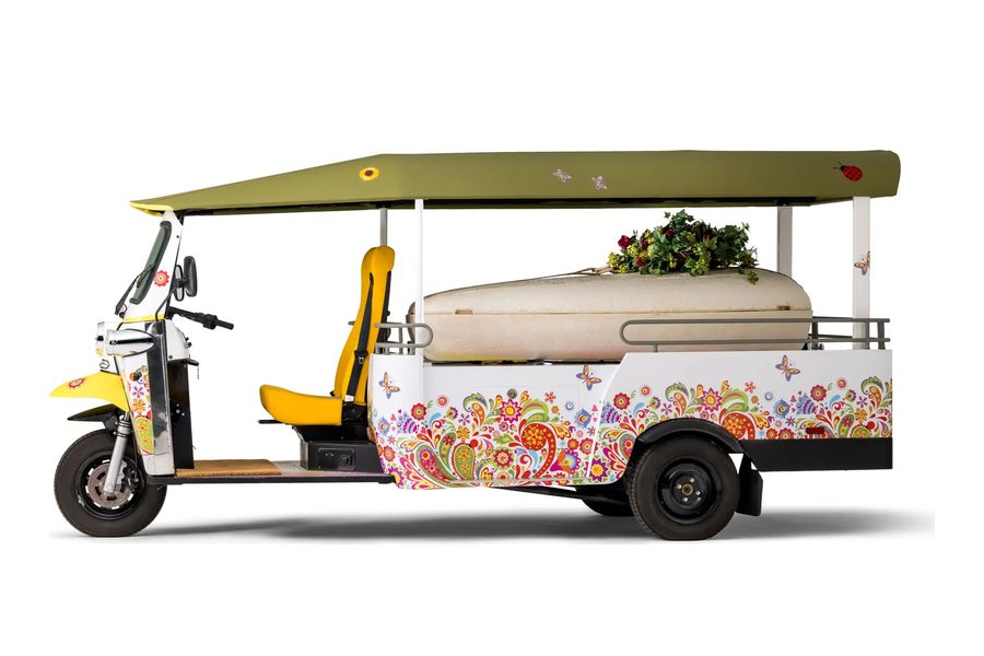 TukTuk, bijzonder, rouwvervoer bij een uitvaart