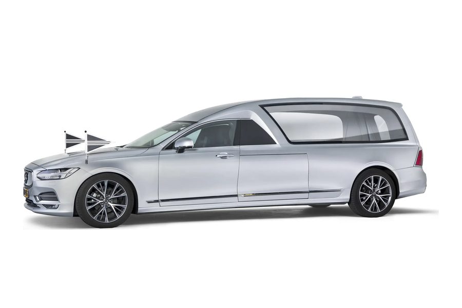 Volvo rouwauto, klassiek en ingetogen, rouwvervoer bij een uitvaart